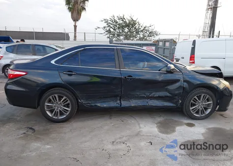 2015 Toyota Camry Se z USA, uszkodzony, nr VIN 4T1BF1FK3FU479470